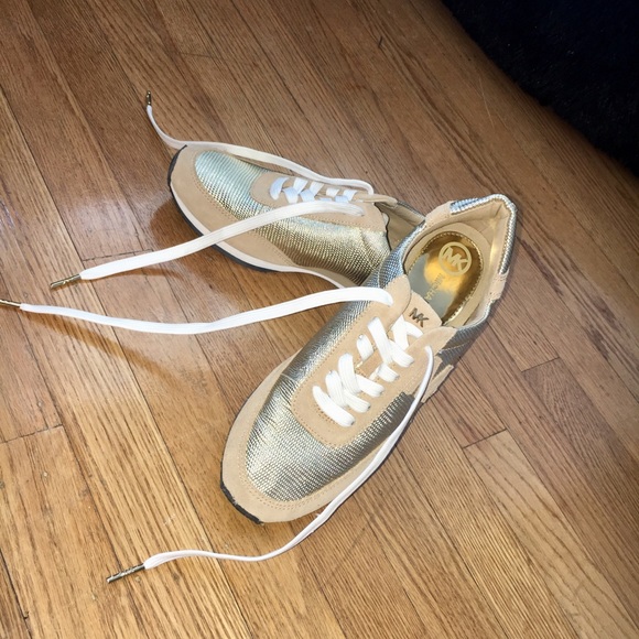 Gold Michael Kors Tennis Shoes 💛 - Picture 1 of 7